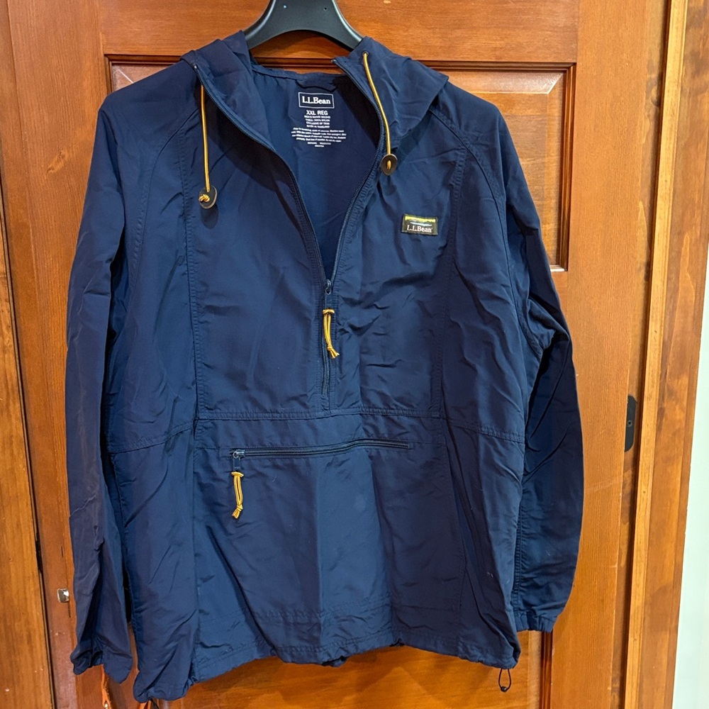 L.L. Bean Men's Blue Windbreaker Packable Anorak